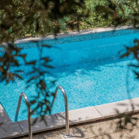 Sole Villa Bol